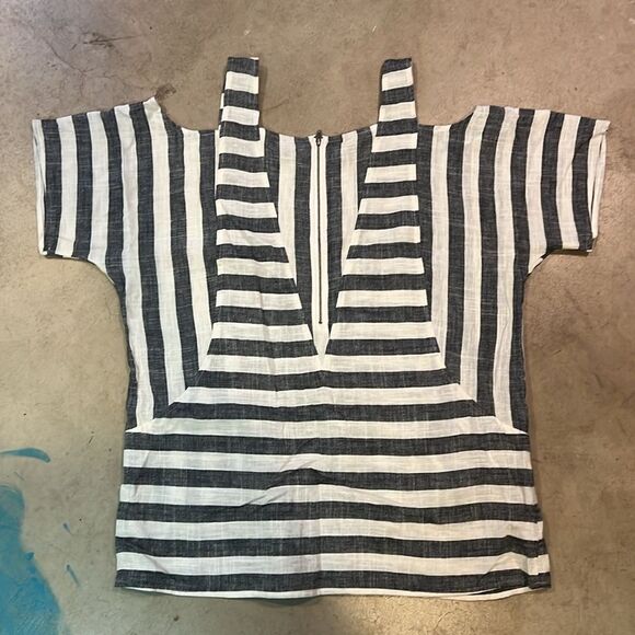 Soft Surroundings Sunset Linen Cold Shoulder White Grey Tunic Top C28 - Picture 9 of 9